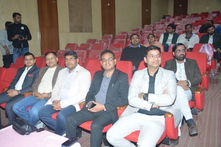 नव भारत निर्माण समिति एवं बनारस लिट फेस्ट के संयुक्त तत्वावधान में हुआशान-ए-अवध साहित्यिक उत्सव