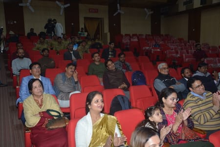 नव भारत निर्माण समिति एवं बनारस लिट फेस्ट के संयुक्त तत्वावधान में हुआशान-ए-अवध साहित्यिक उत्सव