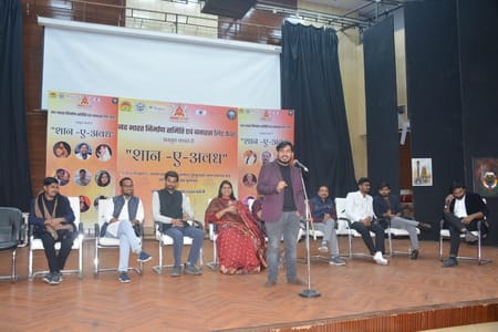 नव भारत निर्माण समिति एवं बनारस लिट फेस्ट के संयुक्त तत्वावधान में हुआशान-ए-अवध साहित्यिक उत्सव
