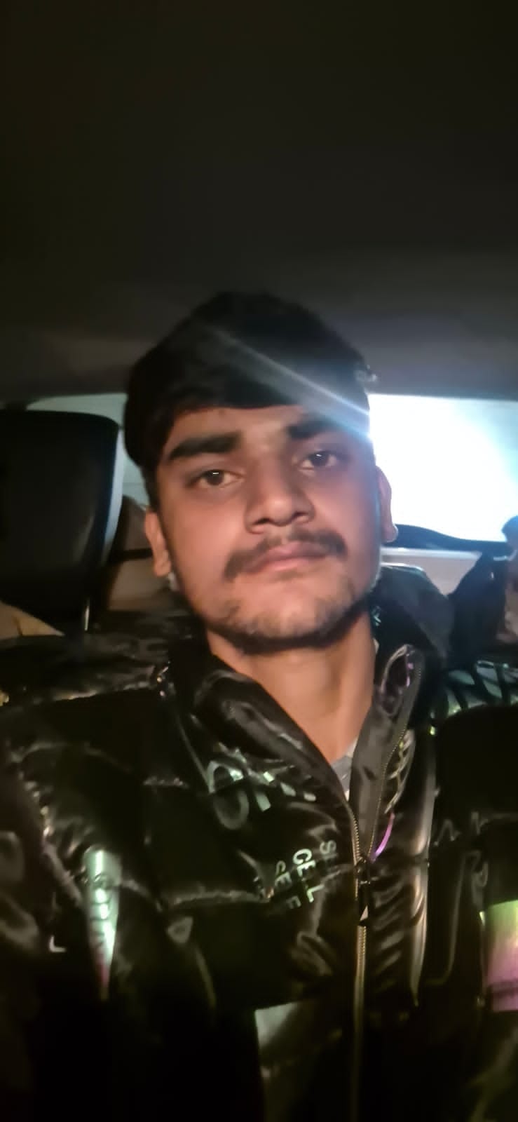 पुलिस की गिरफ्त में आरोपी।
