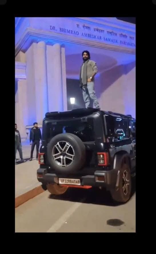 आरोपी दिलीप रावत व कार की छत पर बनाई गई रील हुई वायरल। 