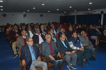  लखनऊ विश्वविद्यालय के भूविज्ञान विभाग में रविवार को भूविज्ञान विभाग पूर्व छात्र संघ की ओर से व