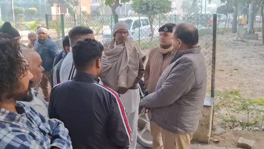 मृतक रविंद्र का फाइल फोटो। परिजन