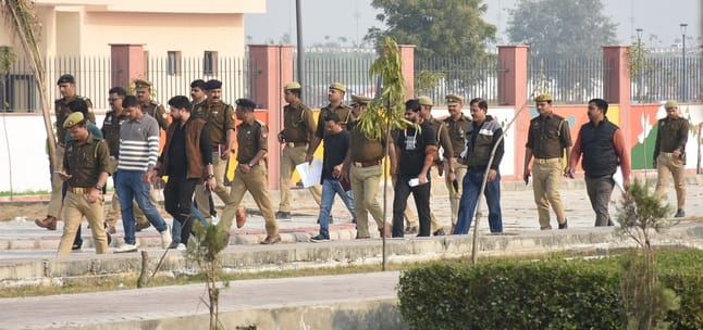 राष्ट्र प्रेरणा स्थल पर लोकार्पण समारोह के लिए चल रही तैयारियां। राष्ट्र प्रेरणा स्थल पर लोकार्पण समारोह के लिए चल रही तैयारियां।