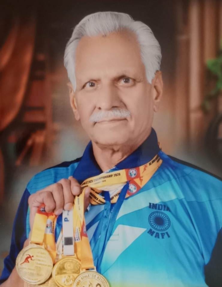 22...रिटायर्ड कैप्टन रणबीर खोखर।