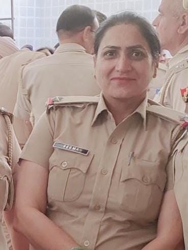 फोटो :22: सोनीपत के गोहाना में ईशापुर खेड़ी के पास ट्रक में टकराई कार। संवाद फोटो :22: सोनीपत के गोहाना में ईशापुर खेड़ी के पास ट्रक में टकराई कार। संवाद