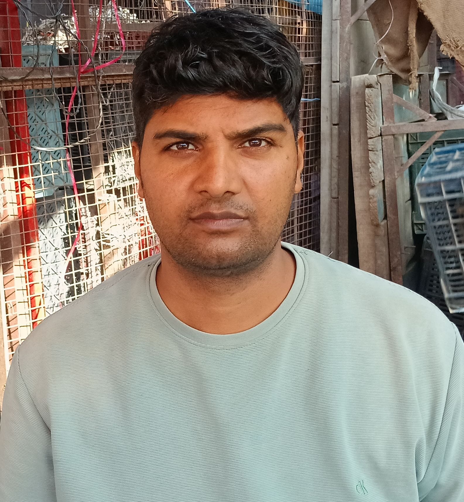 फोटो संख्या:-71 सब्जी मंडी में दुकान पर रखी अदरक---संवाद फोटो संख्या:-71 सब्जी मंडी में दुकान पर रखी अदरक---संवाद