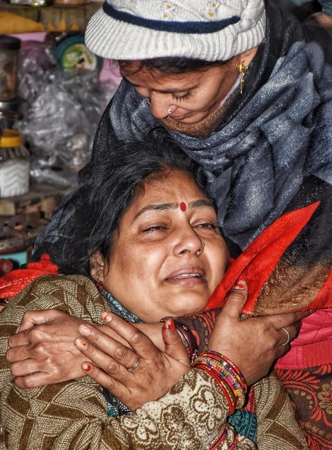 आर्यन जायसवाल व उसके परिवारीजन।