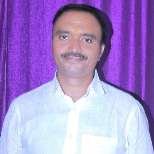 फोटो - 04 टोल से सौ मीटर दूरी पर एक साथ कई गड्ढे। संवाद फोटो - 04 टोल से सौ मीटर दूरी पर एक साथ कई गड्ढे। संवाद