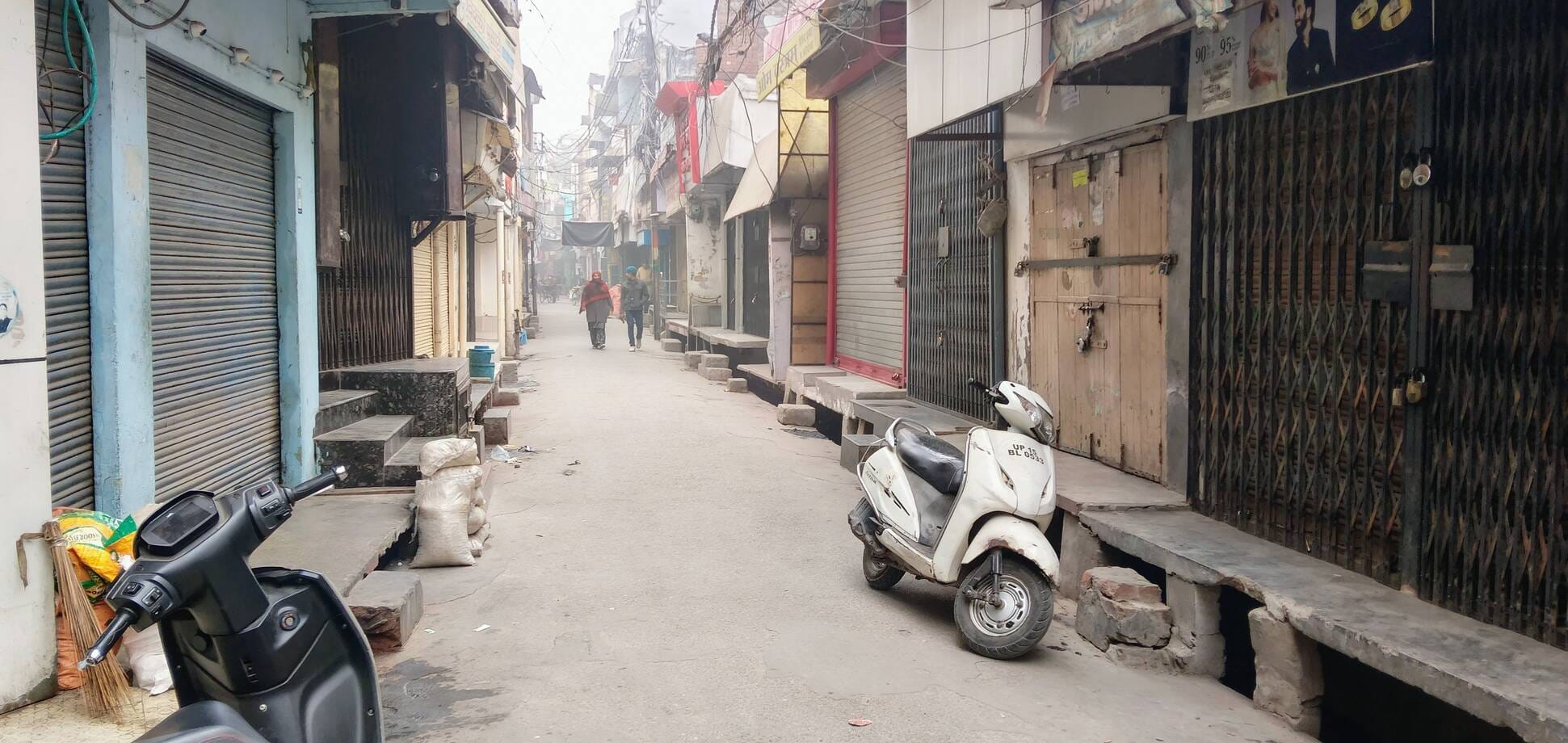 हाई कोर्ट बैंच के समर्थन में बंद बाजार। (बहसूमा) हाई कोर्ट बैंच के समर्थन में बंद बाजार। (बहसूमा)