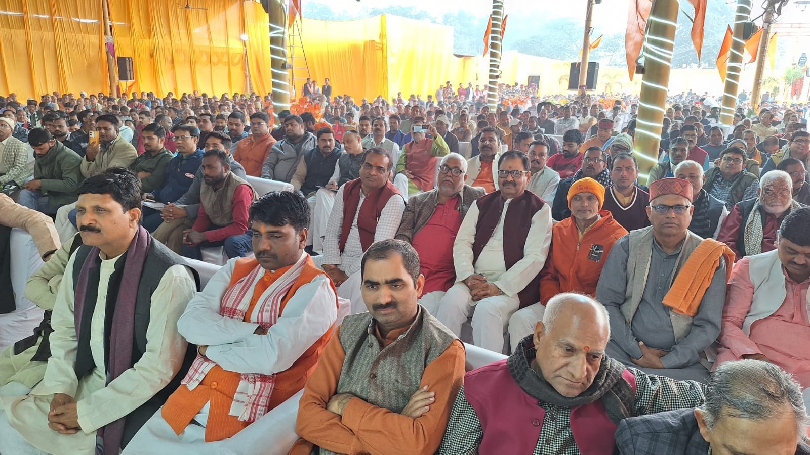 हिन्दू सम्मेलन को संबोधित करते हुए दत्तात्रेय होसबाले । संवाद हिन्दू सम्मेलन को संबोधित करते हुए दत्तात्रेय होसबाले । संवाद