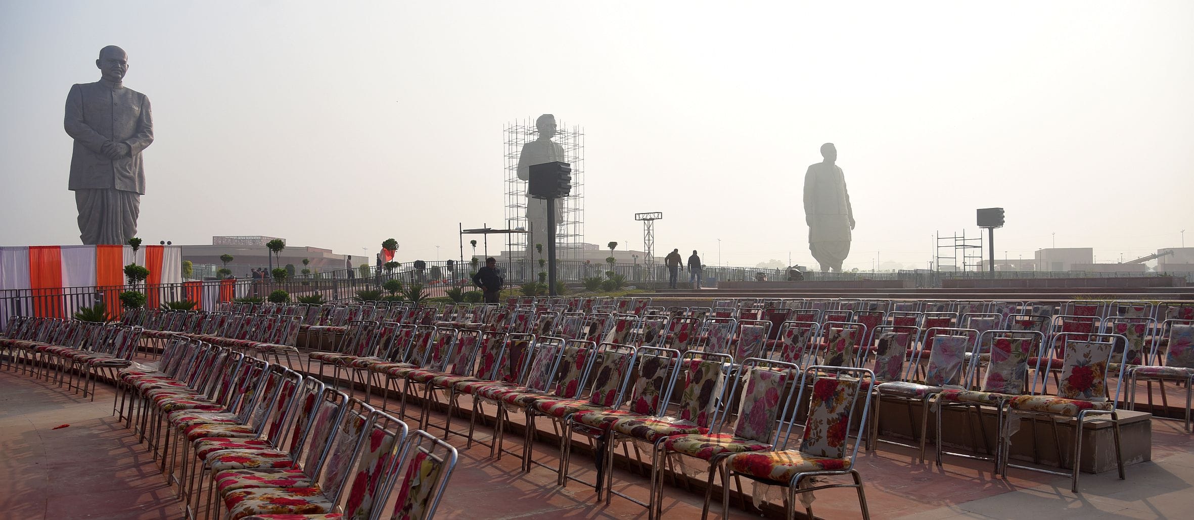 राष्ट्र प्रेरणा स्थल पर चल रही तैयारी। राष्ट्र प्रेरणा स्थल पर चल रही तैयारी।