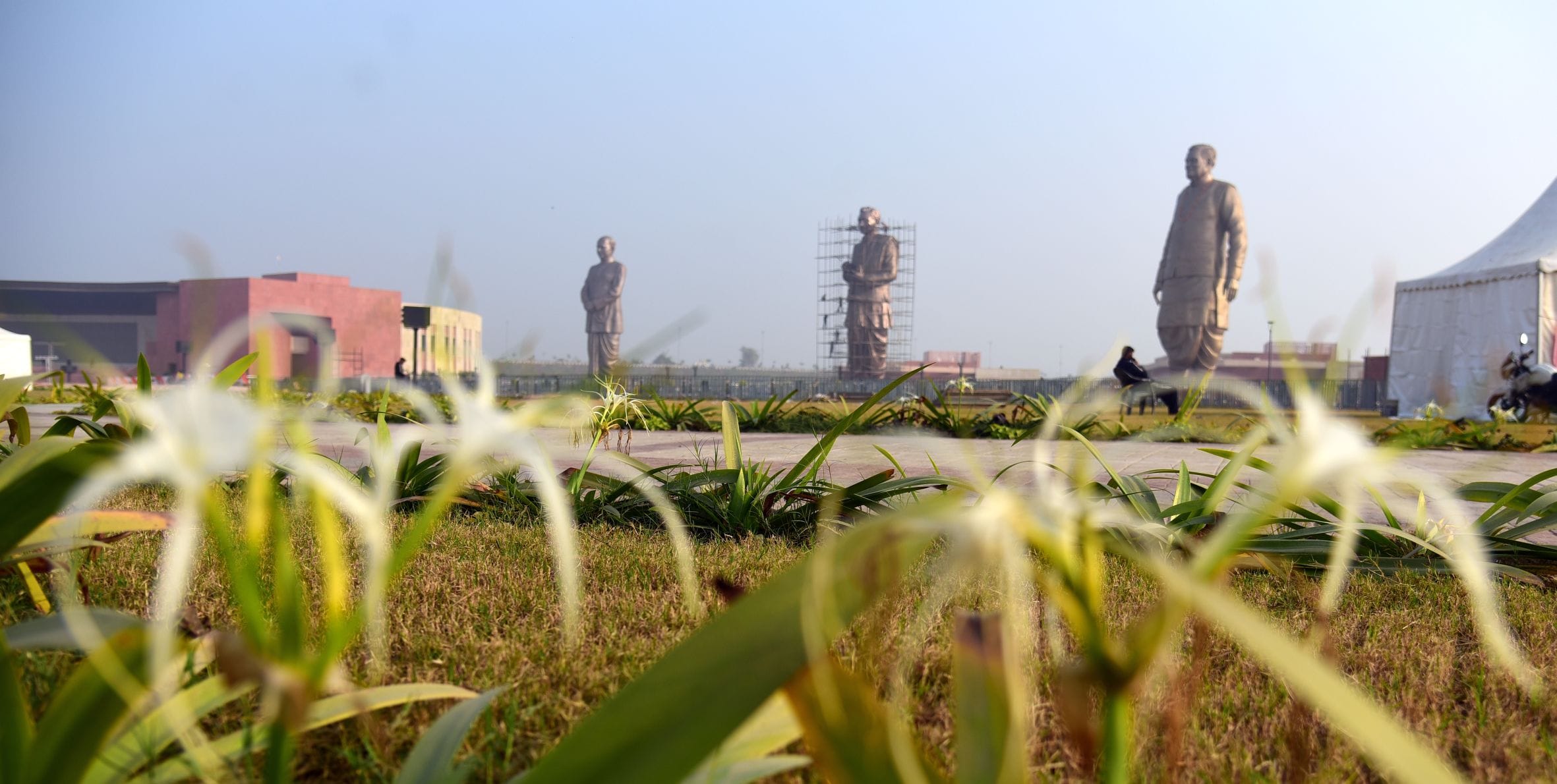 राष्ट्र प्रेरणा स्थल पर चल रही तैयारी। राष्ट्र प्रेरणा स्थल पर चल रही तैयारी।
