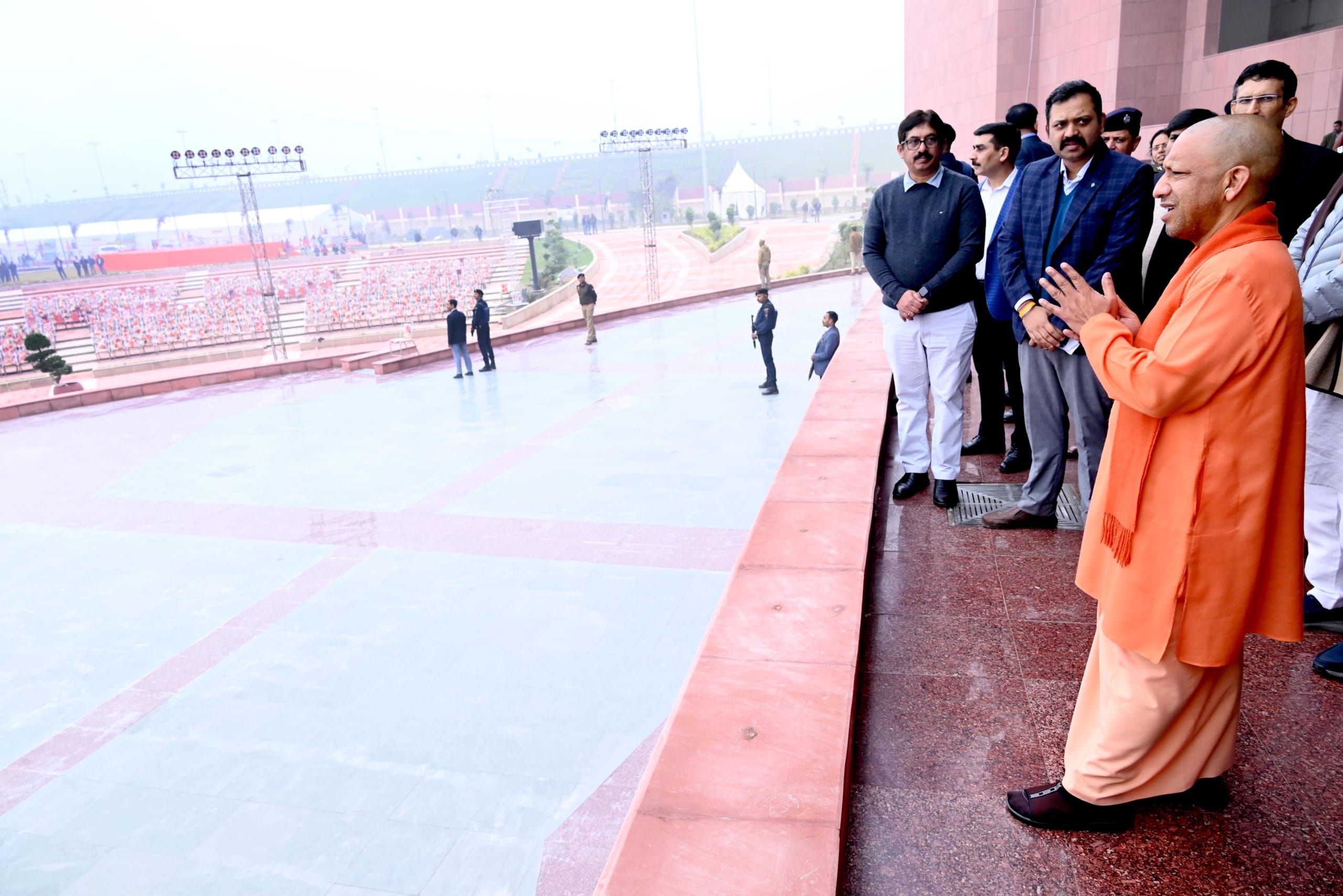 राष्ट्र प्रेरणा स्थल के लोकार्पण की तैयारियों का सीएम ने लिया जायजा। राष्ट्र प्रेरणा स्थल के लोकार्पण की तैयारियों का सीएम ने लिया जायजा।
