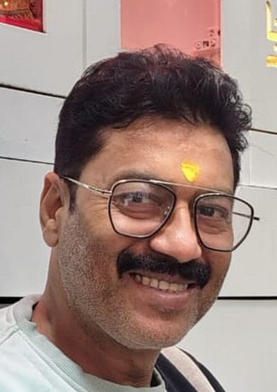 बड़े बाजार में दुकान पर रखीं दालें।संवाद