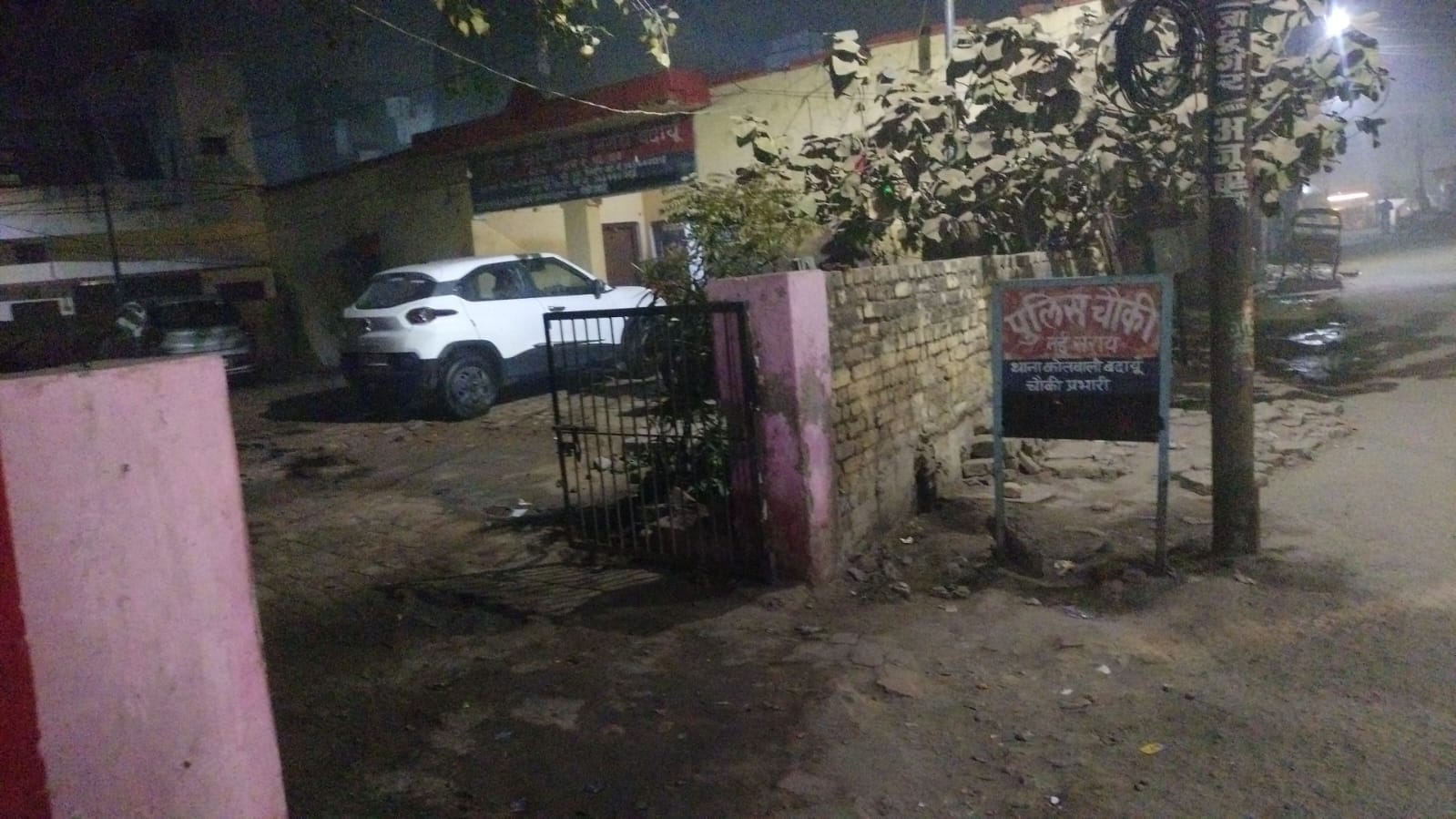 चंदौसी -बिसौली रोड पर नहीं दिखे सुरक्षा के कोई इंतजाम। संवाद