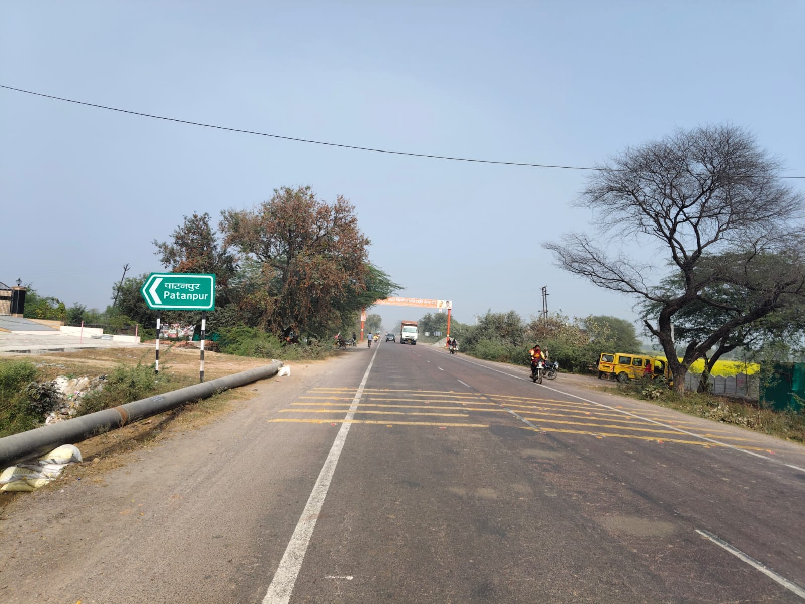 फोटो 19 एचएएमपी 04- नेशनल हाईवे पर स्थिति राठ तिराहा ब्लैक स्पॉट। संवाद