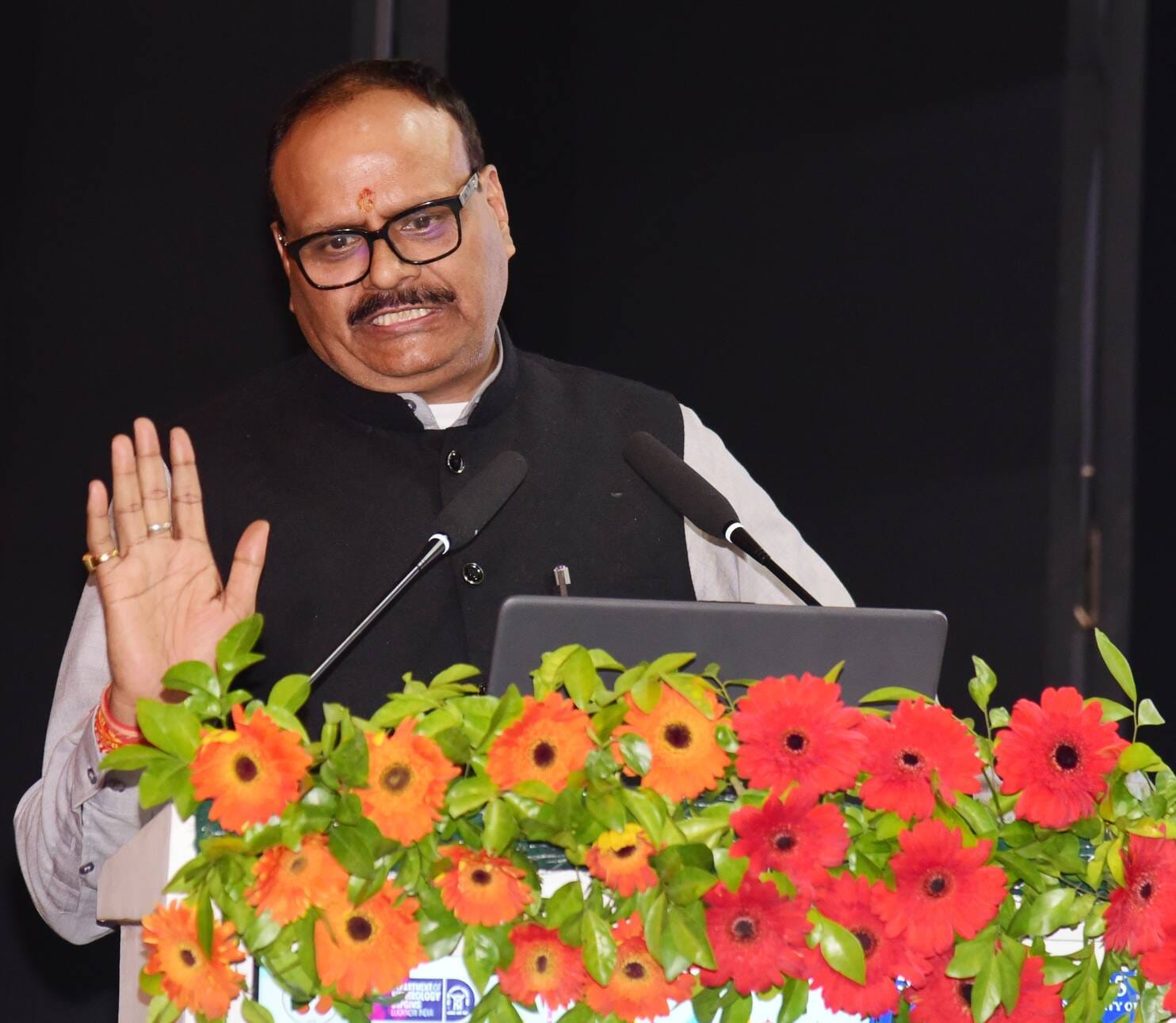 कार्यक्रम में मुख्यमंत्री योगी आदित्यनाथ, उपमुख्यमंत्री ब्रजेश पाठक एवं मौजूद चिकित्सक। कार्यक्रम में मुख्यमंत्री योगी आदित्यनाथ, उपमुख्यमंत्री ब्रजेश पाठक एवं मौजूद चिकित्सक।