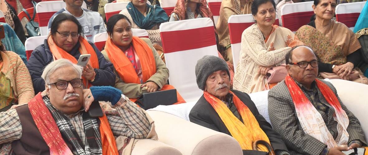 नगर निगम के चिल्ड्रेंस पैलेस विद्यालय का वार्षिकोत्सव बृहस्पतिवार को हर्षोल्लास और भव्यता के सा नगर निगम के चिल्ड्रेंस पैलेस विद्यालय का वार्षिकोत्सव बृहस्पतिवार को हर्षोल्लास और भव्यता के सा