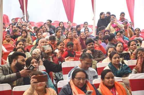 नगर निगम के चिल्ड्रेंस पैलेस विद्यालय का वार्षिकोत्सव बृहस्पतिवार को हर्षोल्लास और भव्यता के सा नगर निगम के चिल्ड्रेंस पैलेस विद्यालय का वार्षिकोत्सव बृहस्पतिवार को हर्षोल्लास और भव्यता के सा