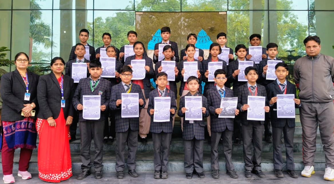 स्प्रिंग डेल्स पब्लिक स्कूल के छात्र गणित ओलपिंया़ड में प्रतिभाग करते हुए। (स्त्रोत स्कूल) मवान