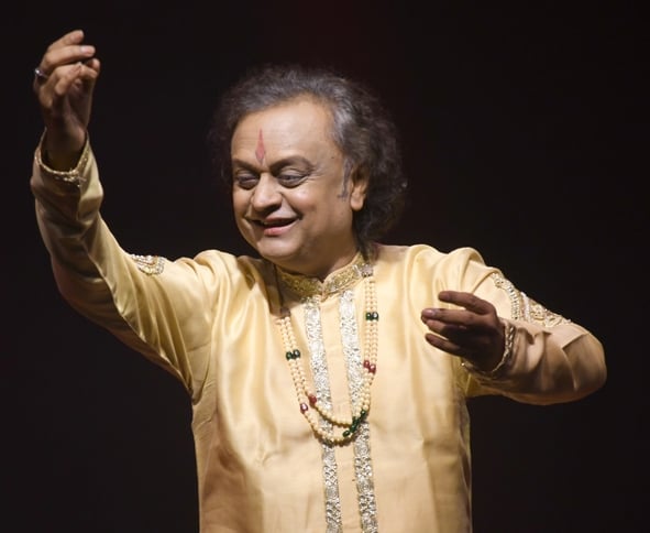 भातखंडे संस्कृति विश्वविद्यालय में शताब्दी वर्ष के अवसर पर आयोजित तीन दिवसीय अंतरराष्ट्रीय संगो भातखंडे संस्कृति विश्वविद्यालय में शताब्दी वर्ष के अवसर पर आयोजित तीन दिवसीय अंतरराष्ट्रीय संगो