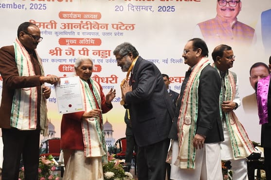 अटल बिहारी वाजपेई साइंटिफिक कन्वेंशन सेंटर में आयोजित केजीएमयू के 21वें दीक्षांत समारोह की झलकि अटल बिहारी वाजपेई साइंटिफिक कन्वेंशन सेंटर में आयोजित केजीएमयू के 21वें दीक्षांत समारोह की झलकि