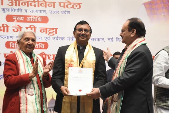 अटल बिहारी वाजपेई साइंटिफिक कन्वेंशन सेंटर में आयोजित केजीएमयू के 21वें दीक्षांत समारोह की झलकि अटल बिहारी वाजपेई साइंटिफिक कन्वेंशन सेंटर में आयोजित केजीएमयू के 21वें दीक्षांत समारोह की झलकि