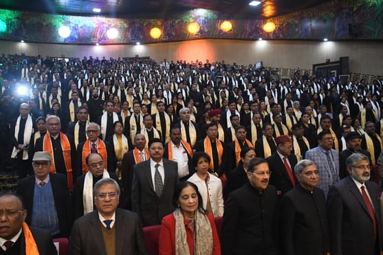 अटल बिहारी वाजपेई साइंटिफिक कन्वेंशन सेंटर में आयोजित केजीएमयू के 21वें दीक्षांत समारोह की झलकि अटल बिहारी वाजपेई साइंटिफिक कन्वेंशन सेंटर में आयोजित केजीएमयू के 21वें दीक्षांत समारोह की झलकि