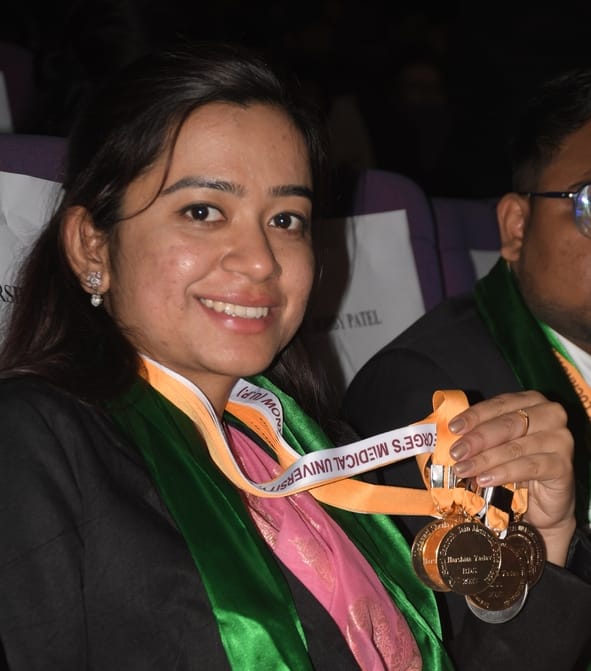 अटल बिहारी वाजपेई साइंटिफिक कन्वेंशन सेंटर में आयोजित केजीएमयू के 21वें दीक्षांत समारोह की झलकि अटल बिहारी वाजपेई साइंटिफिक कन्वेंशन सेंटर में आयोजित केजीएमयू के 21वें दीक्षांत समारोह की झलकि