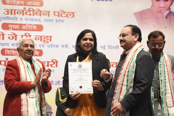 अटल बिहारी वाजपेई साइंटिफिक कन्वेंशन सेंटर में आयोजित केजीएमयू के 21वें दीक्षांत समारोह की झलकि अटल बिहारी वाजपेई साइंटिफिक कन्वेंशन सेंटर में आयोजित केजीएमयू के 21वें दीक्षांत समारोह की झलकि