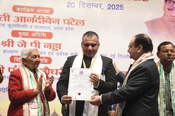 अटल बिहारी वाजपेई साइंटिफिक कन्वेंशन सेंटर में आयोजित केजीएमयू के 21वें दीक्षांत समारोह की झलकि अटल बिहारी वाजपेई साइंटिफिक कन्वेंशन सेंटर में आयोजित केजीएमयू के 21वें दीक्षांत समारोह की झलकि