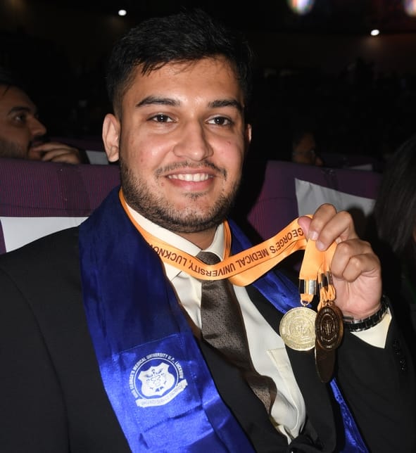 अटल बिहारी वाजपेई साइंटिफिक कन्वेंशन सेंटर में आयोजित केजीएमयू के 21वें दीक्षांत समारोह की झलकि अटल बिहारी वाजपेई साइंटिफिक कन्वेंशन सेंटर में आयोजित केजीएमयू के 21वें दीक्षांत समारोह की झलकि