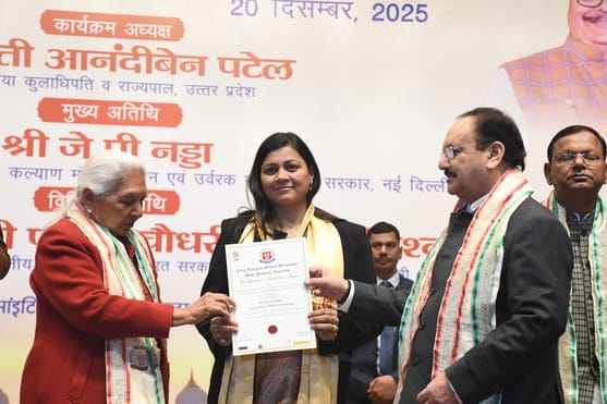 अटल बिहारी वाजपेई साइंटिफिक कन्वेंशन सेंटर में आयोजित केजीएमयू के 21वें दीक्षांत समारोह की झलकि अटल बिहारी वाजपेई साइंटिफिक कन्वेंशन सेंटर में आयोजित केजीएमयू के 21वें दीक्षांत समारोह की झलकि