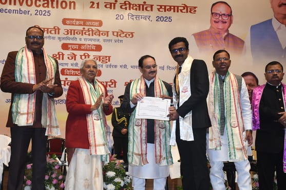 अटल बिहारी वाजपेई साइंटिफिक कन्वेंशन सेंटर में आयोजित केजीएमयू के 21वें दीक्षांत समारोह की झलकि अटल बिहारी वाजपेई साइंटिफिक कन्वेंशन सेंटर में आयोजित केजीएमयू के 21वें दीक्षांत समारोह की झलकि