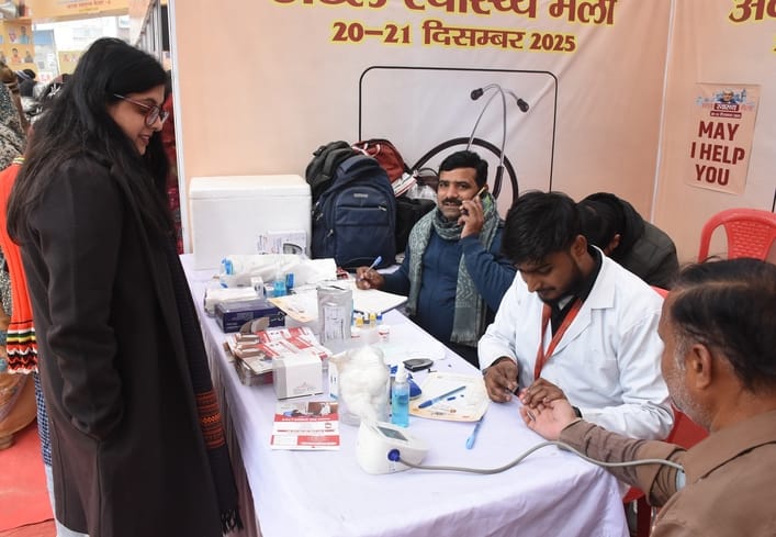 अटल स्वास्थ्य मेले में पहुंचे डिप्टी सीएम केशव मौर्य। अटल स्वास्थ्य मेले में पहुंचे डिप्टी सीएम केशव मौर्य।