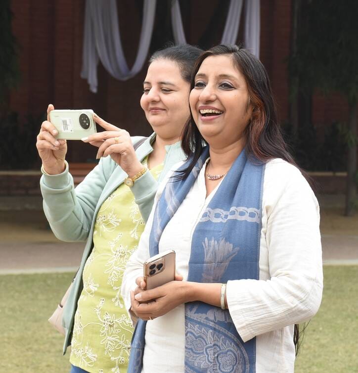 भारतीय प्रबंधन संस्थान (आईआईएम) में चल रहे तीन दिवसीय पूर्व छात्र पुनर्मिलन समारोह में शनिवार क भारतीय प्रबंधन संस्थान (आईआईएम) में चल रहे तीन दिवसीय पूर्व छात्र पुनर्मिलन समारोह में शनिवार क