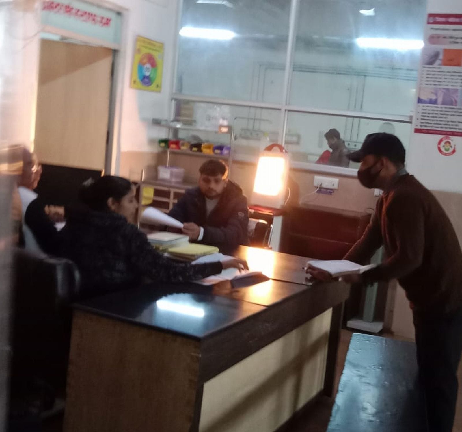 जिला अस्पताल में भर्ती महिलाएं। संवाद जिला अस्पताल में भर्ती महिलाएं। संवाद