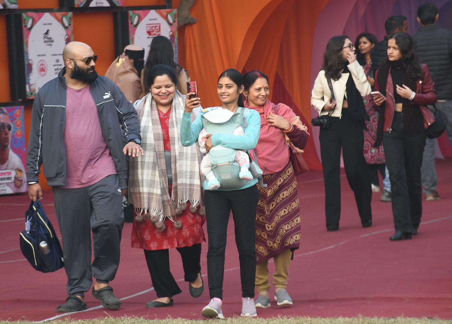 रेपर्टवा के तीसरे दिन रंगमंच के साथ कॉमेडी का तड़का