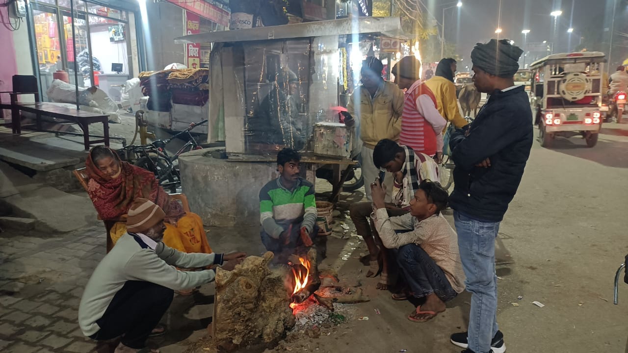 धूप निकलने से लोगों को मिली राहत -संवाद