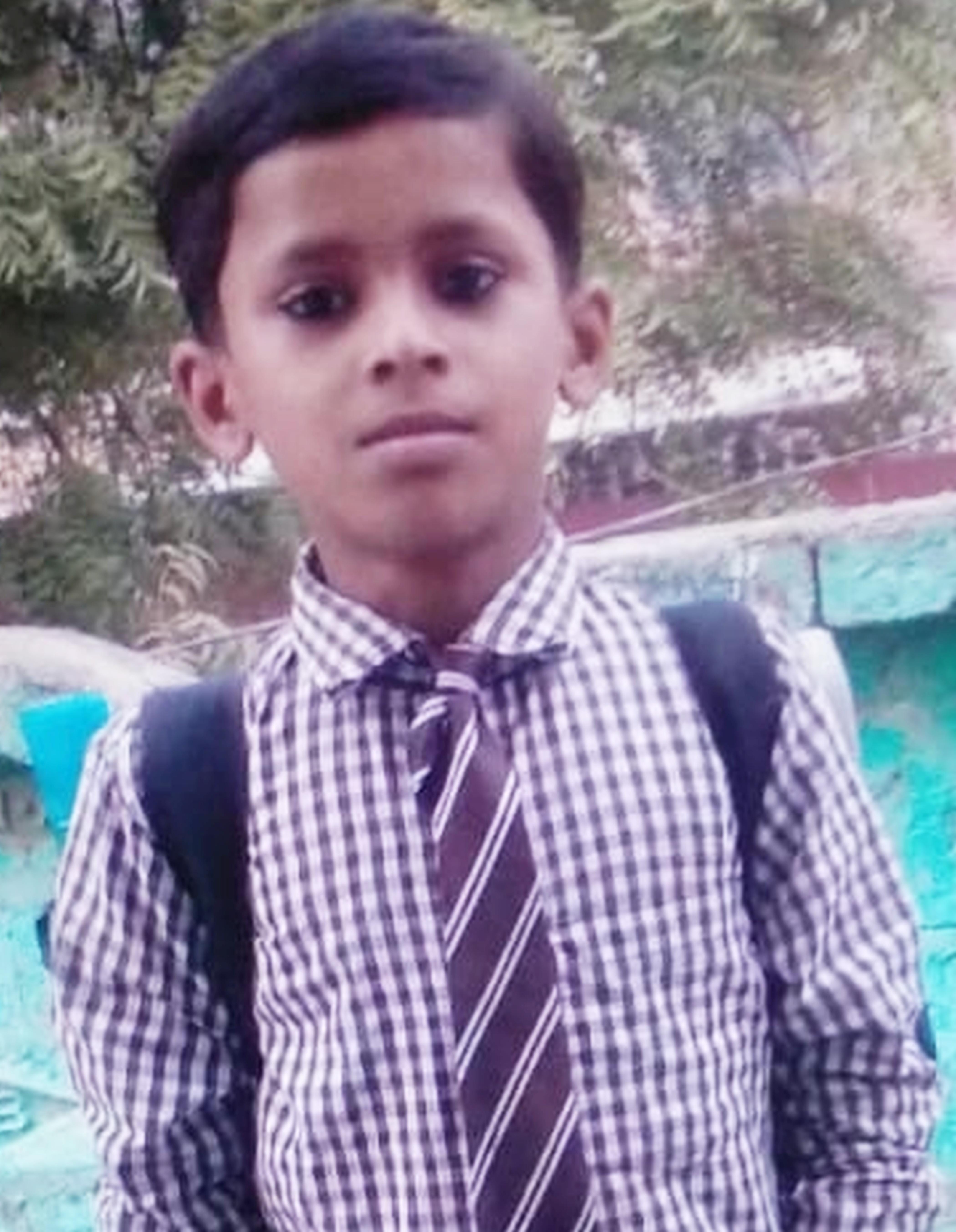 फोटो-41-अनिकेत। स्रोत परिजन