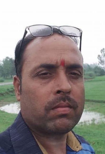 कलीम उज्जमां खां, गांव उदारा, निगोही।