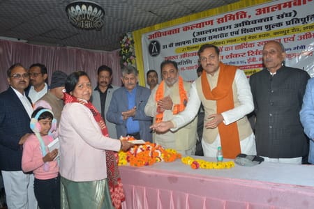 कृष्णानगर में कानपुर रोड पर स्थित गेस्ट हाउस में रविवार दोपहर अधिवक्ता कल्याण समिति, आलमबाग का कृष्णानगर में कानपुर रोड पर स्थित गेस्ट हाउस में रविवार दोपहर अधिवक्ता कल्याण समिति, आलमबाग का