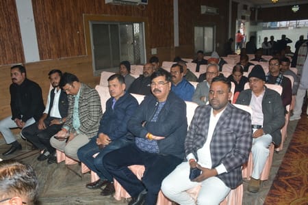 कृष्णानगर में कानपुर रोड पर स्थित गेस्ट हाउस में रविवार दोपहर अधिवक्ता कल्याण समिति, आलमबाग का कृष्णानगर में कानपुर रोड पर स्थित गेस्ट हाउस में रविवार दोपहर अधिवक्ता कल्याण समिति, आलमबाग का