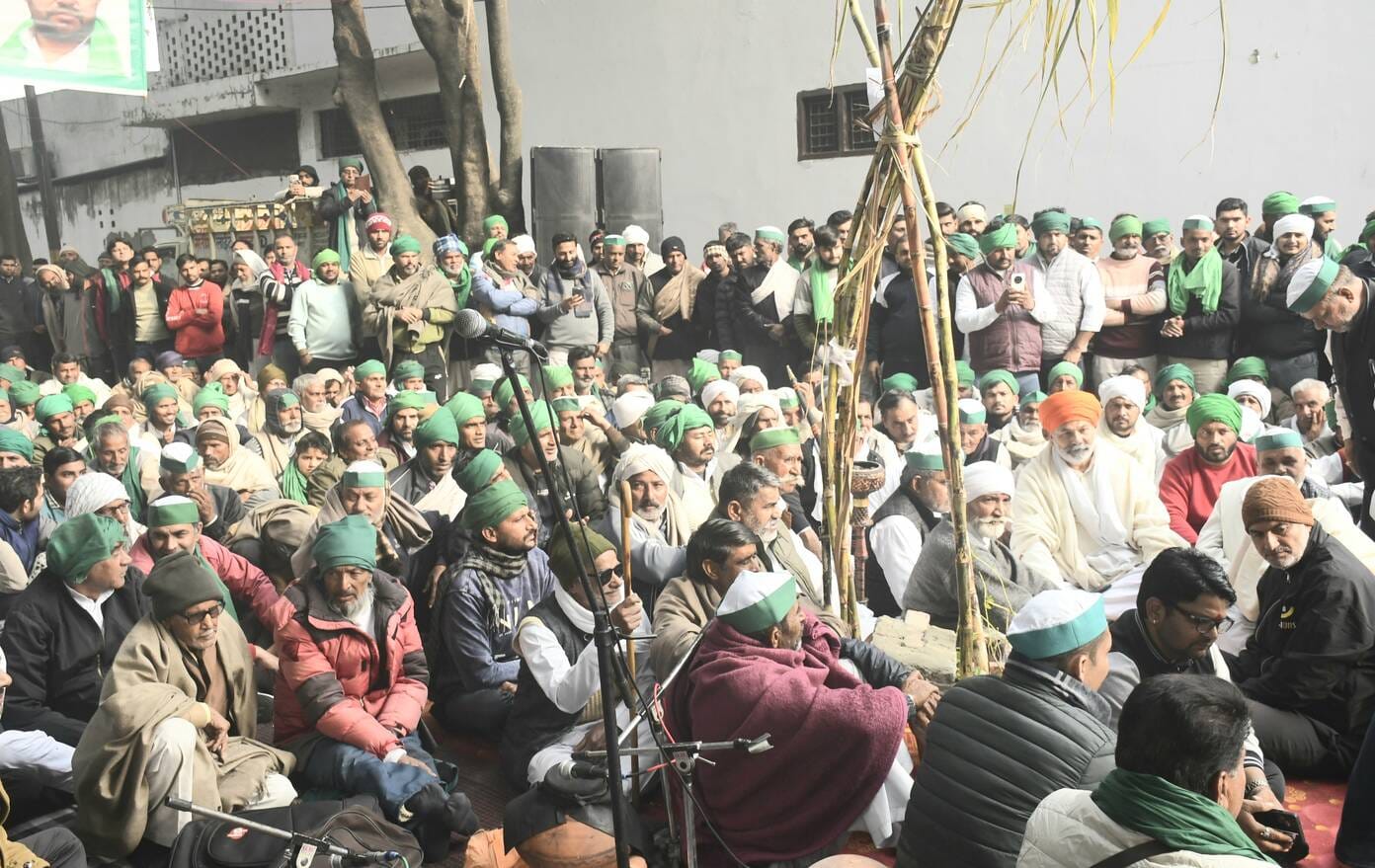 मेरठ..कंवलजीत..गन्ना भवन पर भारतीय किसान यूनियन की महा पंचायत में पहुंचे राकेश टिकैत......संवाद