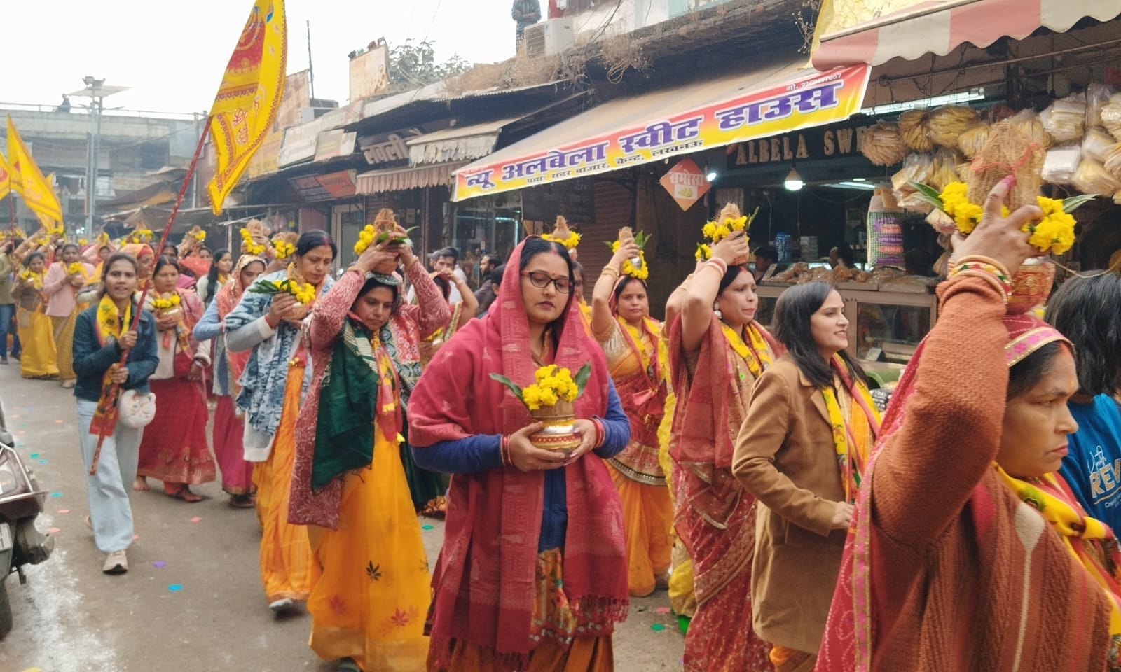 रामदास हाता सदर सि्थत शिव श्याम मंदिर में रविवार को मंदिर समिति की ओर से श्रीमद्भागवत कथा के उप रामदास हाता सदर सि्थत शिव श्याम मंदिर में रविवार को मंदिर समिति की ओर से श्रीमद्भागवत कथा के उप