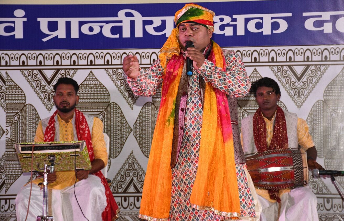 गोमतीनगर स्थित इंदिरा गांधी प्रतिष्ठान के सभागार में सोमवार से तीन दिवसीय राज्य युवा उत्सव की श
