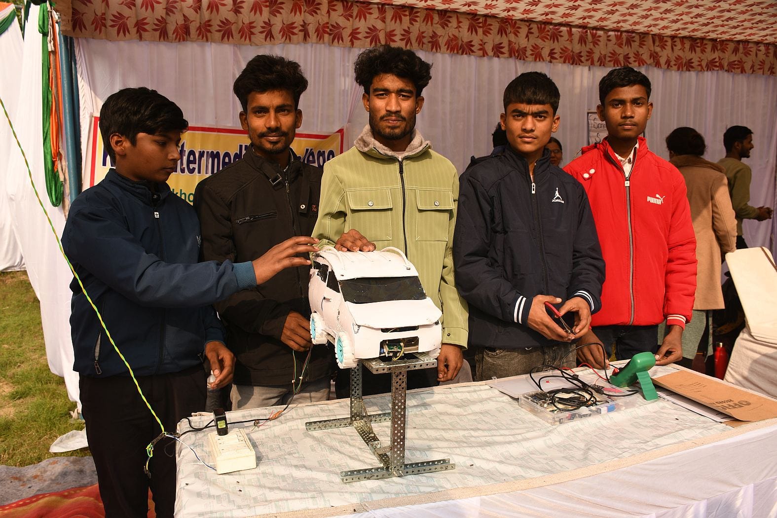 गोमतीनगर स्थित इंदिरा गांधी प्रतिष्ठान के सभागार में सोमवार से तीन दिवसीय राज्य युवा उत्सव की श