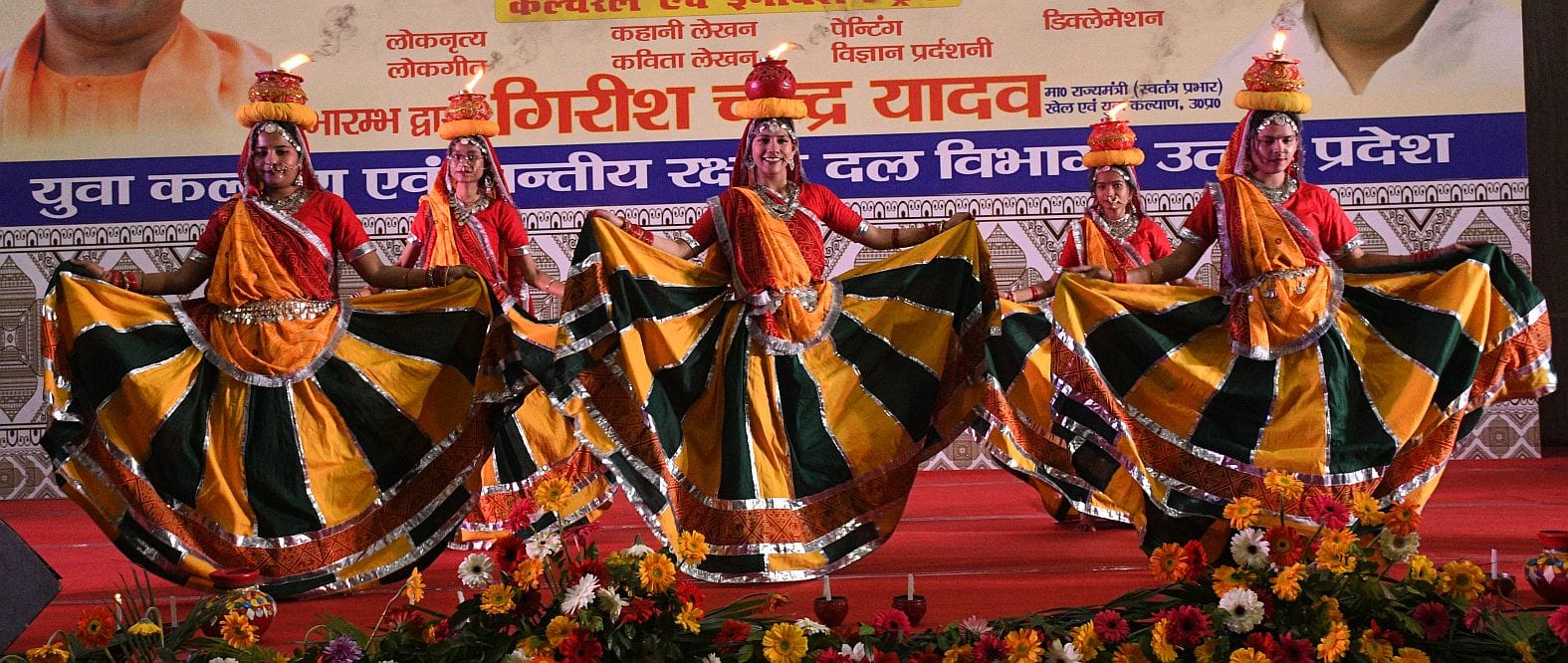 गोमतीनगर स्थित इंदिरा गांधी प्रतिष्ठान के सभागार में सोमवार से तीन दिवसीय राज्य युवा उत्सव की श