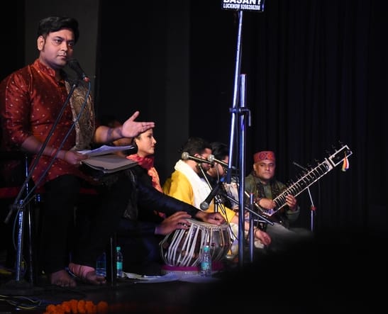 कथक संध्या में लखनऊ घराने की कलाकार स्मृति मिश्रा टंडन और कांतिका मिश्रा की प्रस्तुतियों ने दर्